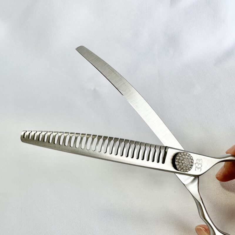 Tesoura de corte curva de 7,0" para precisão rápida